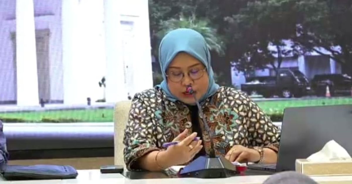 Acting Director for Indonesian Citizens Protection Heni Hamidah explains about evacuation plan for Indonesians in Iran on Friday, 6 March 2026 in Jakarta (Photo/asiaglobe.news)